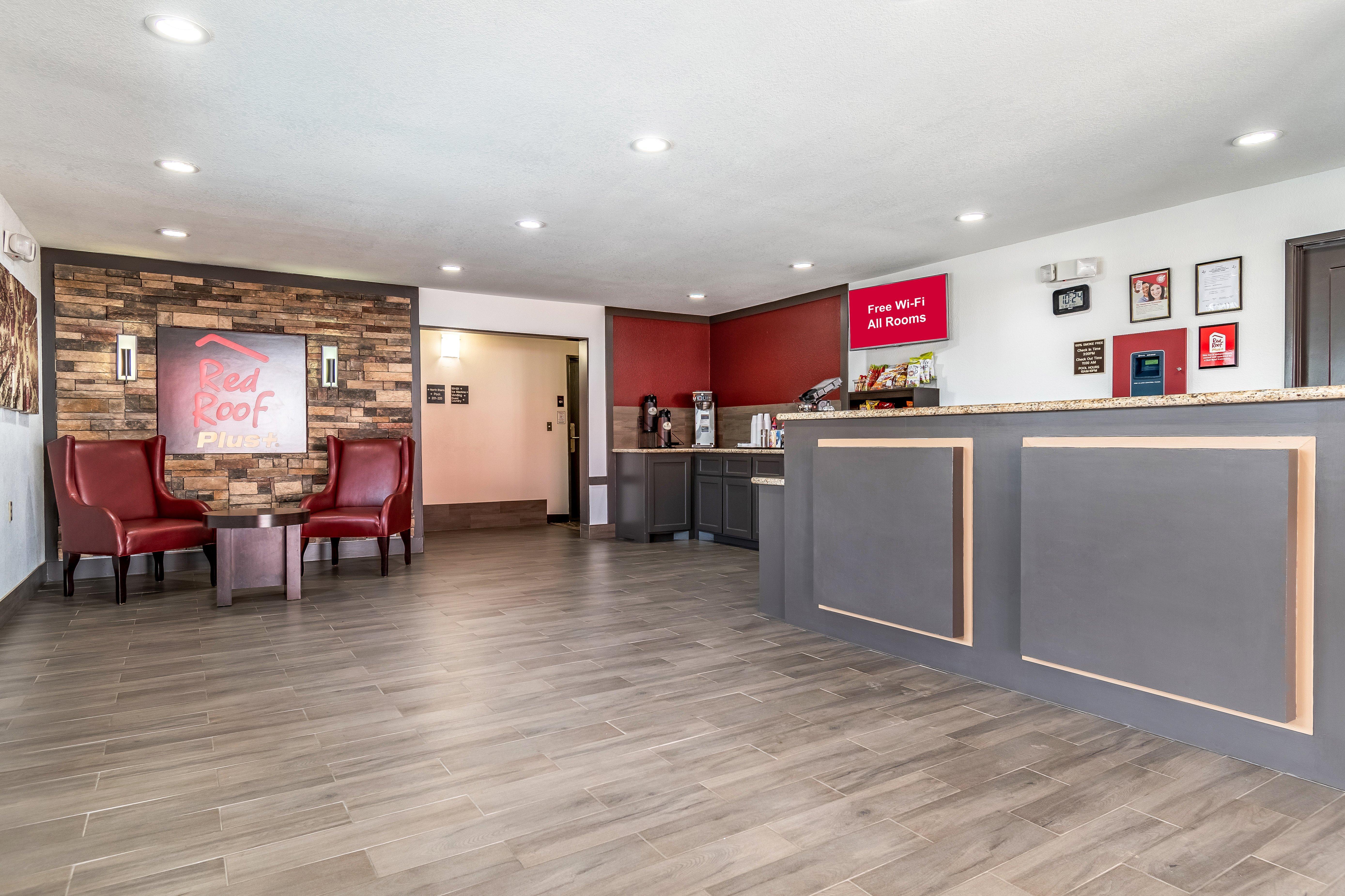 Red Roof Inn Plus+ Huntsville Exteriér fotografie