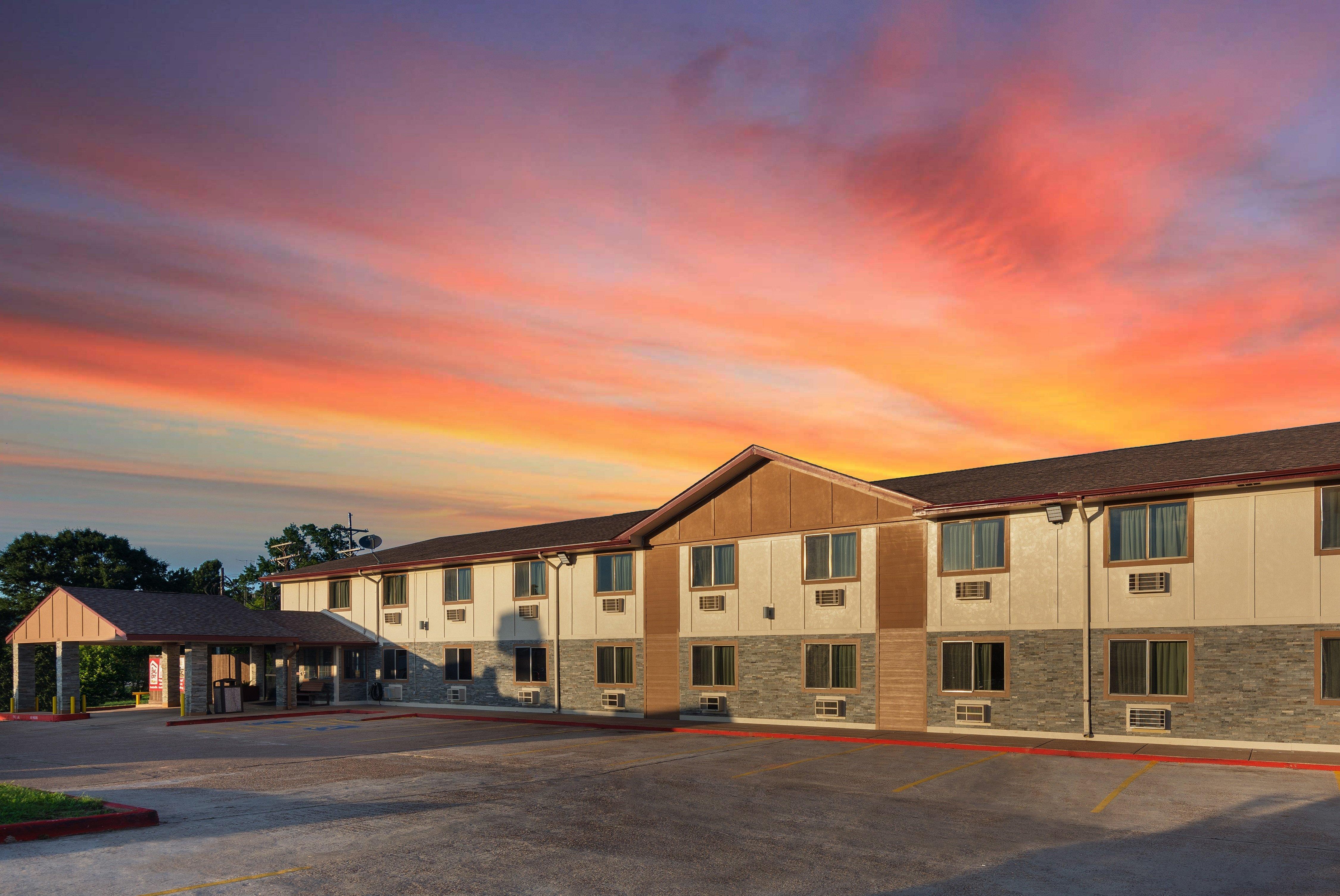 Red Roof Inn Plus+ Huntsville Exteriér fotografie